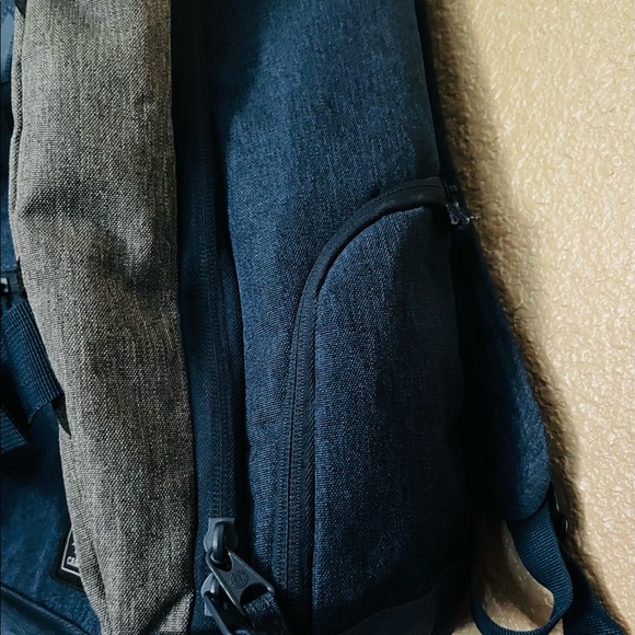 Element Backpack - Picture 3 of 6